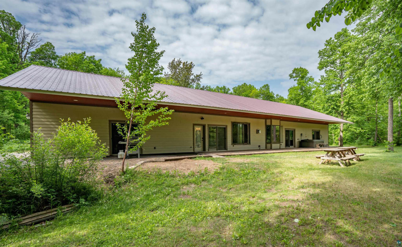 8828 1ST ST N Brookston MN 55711 Single Family Residence For